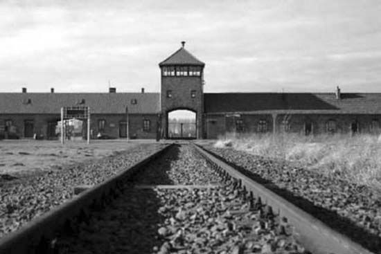 【波蘭古都】3天2夜 克拉科夫+奧斯維辛 周末精彩遊（飯店+火車票套餐）