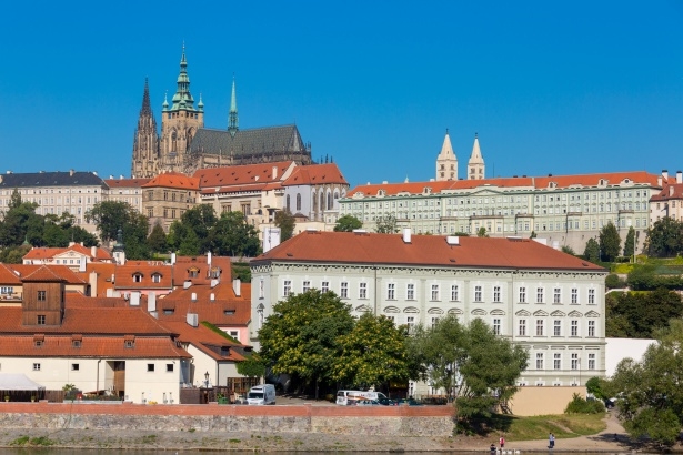 【捷克-布拉格】3天2夜布拉格周末精彩遊（飯店+火車票套餐）