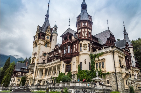 【羅馬尼亞-精華遊】5天4夜  羅馬尼亞 吸血鬼城堡 自由行（飯店+飛機票套餐）