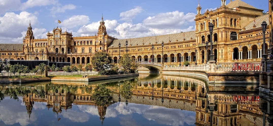 【西班牙南部】6天5夜 感受安達盧西亞的異域風情（飯店+飛機票套餐）