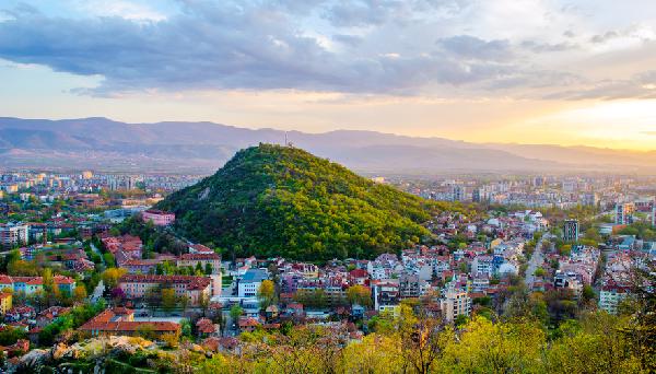 东欧瑰宝之旅：穿越巴尔干与喀尔巴阡的环形游记