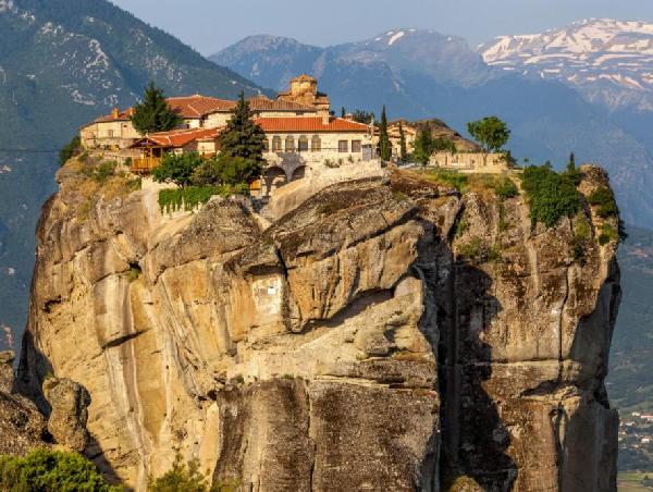 希腊众神之路：雅典-阿拉霍瓦-德尔菲-卡拉巴卡-梅黛奥拉环线游记