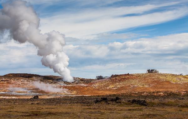 冰与火之歌：环游冰岛西南岸的奇幻旅程