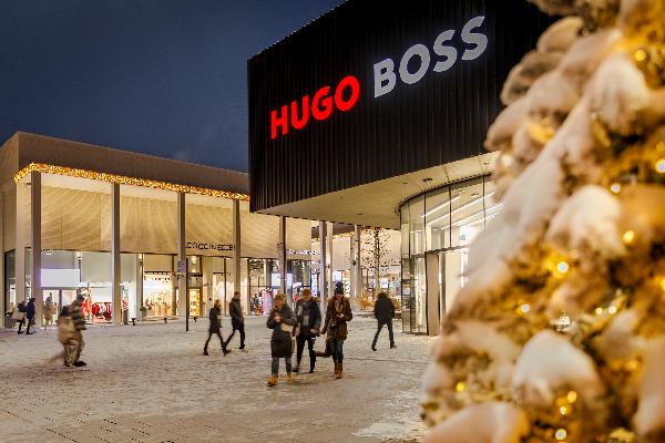 法兰克福与梅青根：都市金融与乡村购物的双重奏