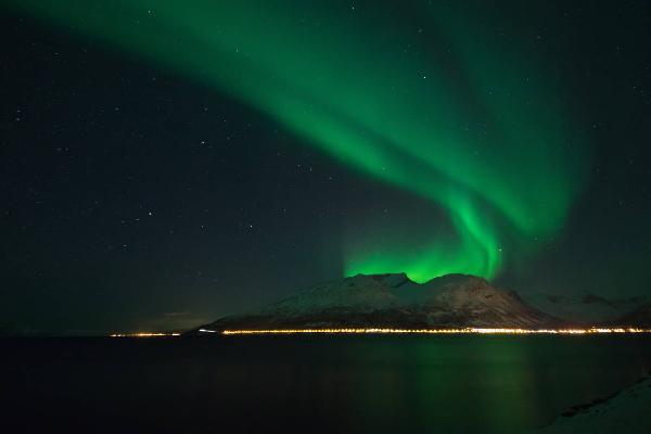 北极门户的冬日童话：希尔克内斯游记