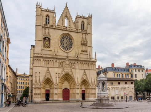 【含接送机】法国+瑞士 9天8晚(巴黎上下团)