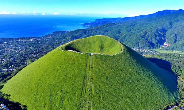日本伊豆大室山+仙人掌公園+城崎海岸+伊豆觀海列車+門脅吊橋 9人團【贈送觀海列車票】 （中日文司導）