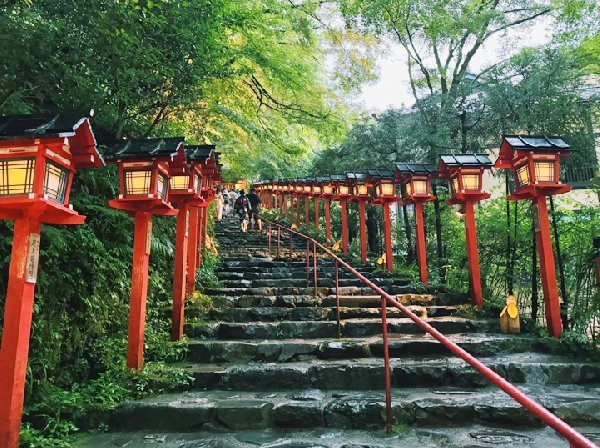 日本關西京都嵐山&三千院&貴船神社一日遊13人小團【大阪往返|可升級9人小團】