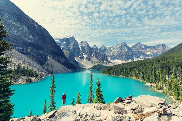 落基山脉与海岸风情：一场穿越加拿大西部的环线之旅