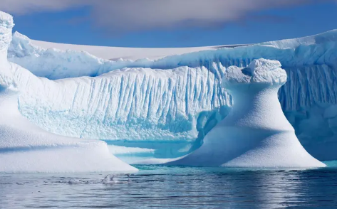 銀海雲彩號（Cloud）-從德雷克到南極半島和南設得蘭群島探險航線(威廉斯港-威廉斯港12天11晚)